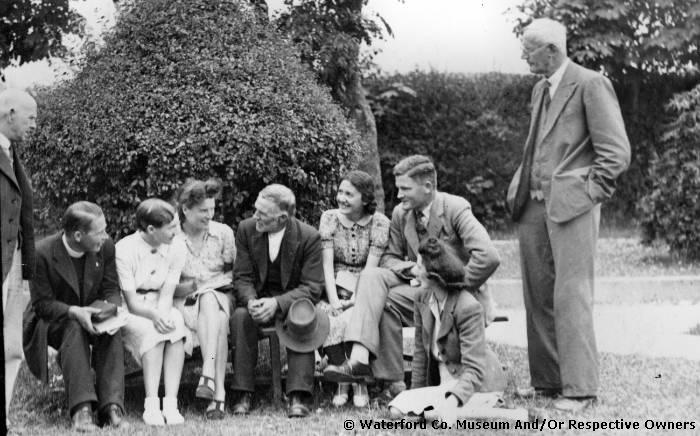 Group At The Irish College, Ring