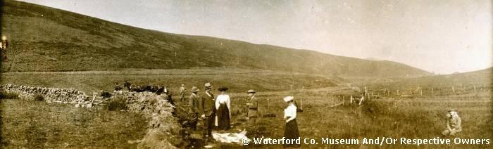 Chearnley Family Hunting In The Comeragh Mountains