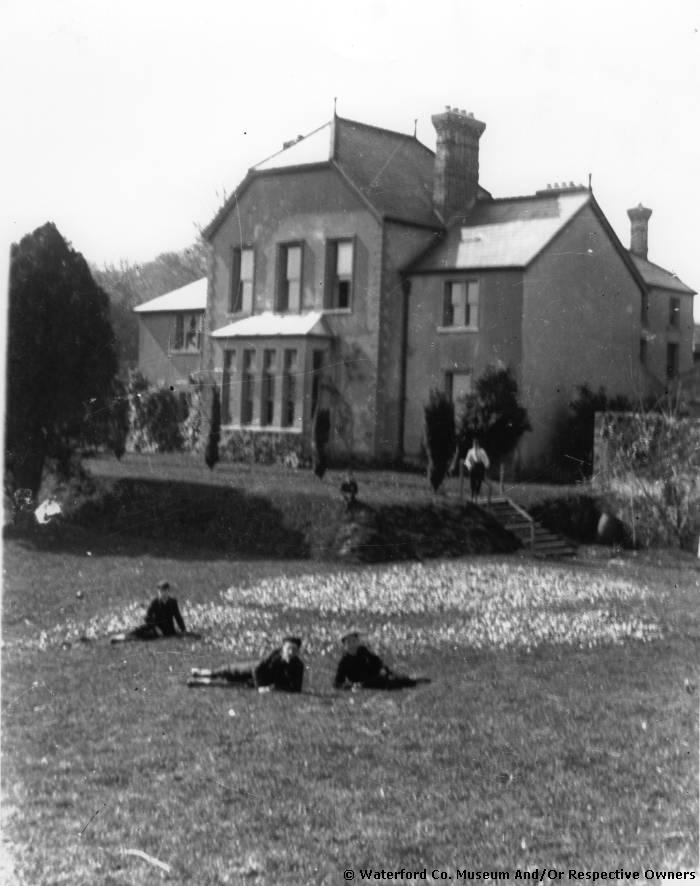 Colligan Lodge And Garden