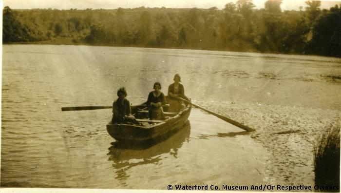 Whelan Sisters On The River Blackwater