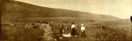 Chearnley Family Hunting In The Comeragh Mountains
