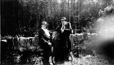 Lady Gough Dower And An Unidentified Lady At Colligan