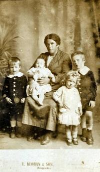 Mary Hanrahan Daly And Family, Dungarvan