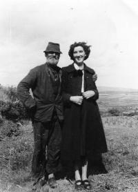Hermit Lackendara & Eily Connell