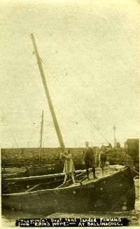 The Finín Which Landed The Fenians At Ballinagoul, Ring
